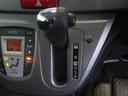 無段変速機(CVT)を搭載。有段変速機に存在する「変速ショック」が無いので、スムーズなアクセル操作が可能です♪
