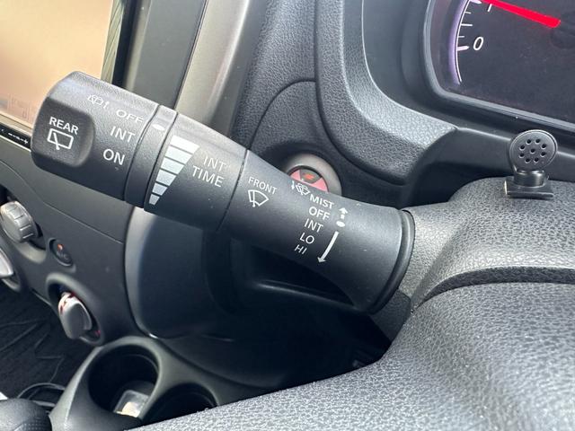 ノート Ｘ　エマージェンシーブレーキパッケージ　女性管理ユ－ザ－様下取１オ－ナ－／禁煙車／自発光タイプ２連アナログメ－タ－／スマ－トキ－２本／ナビ／地デジ／バックカメラ／Ｂｌｕｅｔｏｏｔｈオ－ディオ接続／ＡＵＸ／ＣＤ／ＤＶＤ／（14枚目）