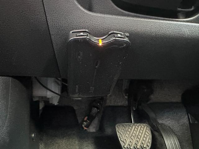 ノート Ｘ　エマージェンシーブレーキパッケージ　女性管理ユ－ザ－様下取１オ－ナ－／禁煙車／自発光タイプ２連アナログメ－タ－／スマ－トキ－２本／ナビ／地デジ／バックカメラ／Ｂｌｕｅｔｏｏｔｈオ－ディオ接続／ＡＵＸ／ＣＤ／ＤＶＤ／（39枚目）