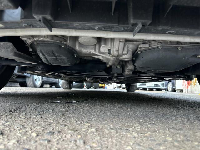ノート Ｘ　エマージェンシーブレーキパッケージ　女性管理ユ－ザ－様下取１オ－ナ－／禁煙車／自発光タイプ２連アナログメ－タ－／スマ－トキ－２本／ナビ／地デジ／バックカメラ／Ｂｌｕｅｔｏｏｔｈオ－ディオ接続／ＡＵＸ／ＣＤ／ＤＶＤ／（62枚目）