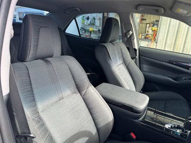 これまでの【３３年間で５，９００名を超えるお客様へ心を込めてご納車】させて頂きました。当店は『車両見学のみ』のお客様も多くご来店されます。購入は後から考えて下さい。まずはお気軽にご見学くださいませ。