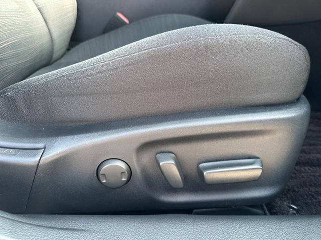 【包み隠さず情報開示・真面目な販売】当店の展示車には全台に品質評価書（第三者機関が検査を実施した証明書）が紙面で発行されております。メーター改ざん、修復歴の不当表記は一切ございません。ご安心ください。