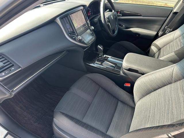 【注文販売ＯＫ】　店頭にお気に入りのクルマがない場合は注文販売をご利用下さい。ご希望・ご予算に応じて仕入れ専門スタッフがあなただけの一台を見つけ出します。