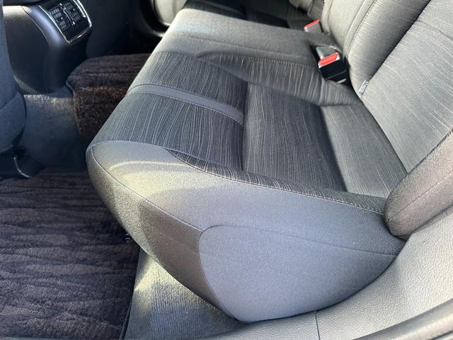 【委任状】　車の登録に関しては基本的に当店が代行します。その際に「登録に関する手続きを第三者（カーショップ茨木）に委任する意思」を示す書類が委任状です。書類は当店にて用意しております。