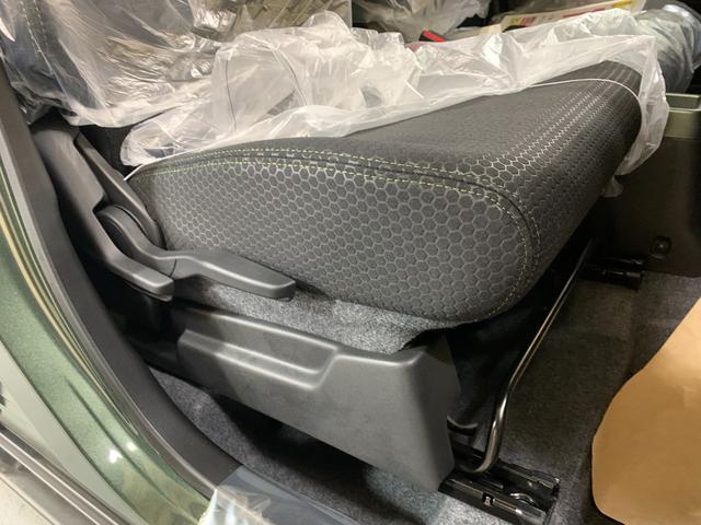ハスラー タフワイルド　メーカー９インチナビ　全方位モニター　ルーフレール　フルセグテレビ　ステアリングスイッチ　前席シートヒーター　フロントブラックエンブレム　革巻きステアリング　クルーズコントロール　オートライト（24枚目）