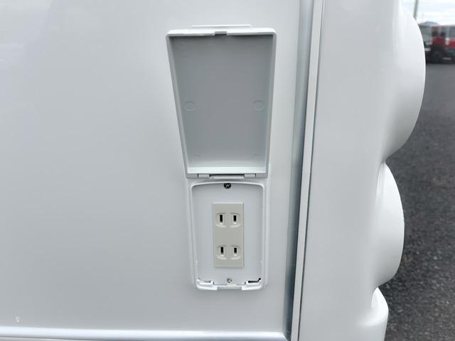 ハイゼットトラック エクストラＳＡＩＩＩｔ　キャンピングＪＰＳＴＡＲ　Ｈａｐｐｙ１プレミアム　エバスペッヒャー製ＦＦヒーター　ビルトインクーラー＋冷蔵庫＋電動サイドオーニング　リチウム電池４００ＡＨ　　外部防水コンセント（55枚目）