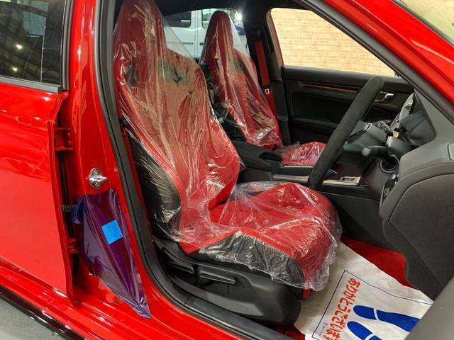 シビック タイプR 登録済未使用車 スマホ連携9インチ純正ナビ・フルセグTV・Bluetooth ETC2.0車載器 LEDヘッドライト レーダークルーズコントロール クリアランスソナー フレームレッド(14枚目)