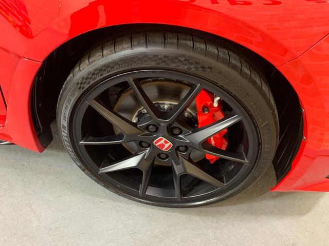 シビック タイプR 登録済未使用車 スマホ連携9インチ純正ナビ・フルセグTV・Bluetooth ETC2.0車載器 LEDヘッドライト レーダークルーズコントロール クリアランスソナー フレームレッド(41枚目)