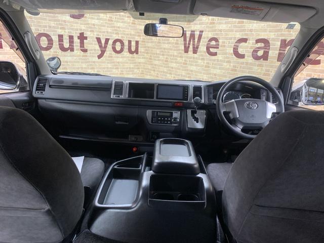 ハイエースワゴン GL 10人乗り 1オーナー 純正ナビ・フルセグTV・Bluetooth接続 バックカメラ ETC車載器 左側スライドドア 4ドア オートライト機能 走行1万km台(10枚目)