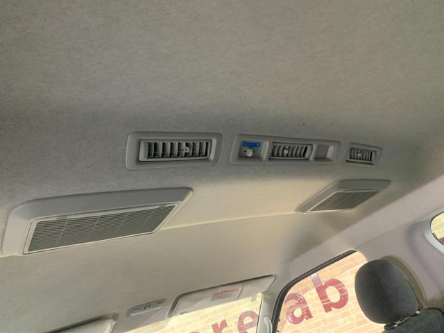 ハイエースワゴン GL 10人乗り 1オーナー 純正ナビ・フルセグTV・Bluetooth接続 バックカメラ ETC車載器 左側スライドドア 4ドア オートライト機能 走行1万km台(11枚目)