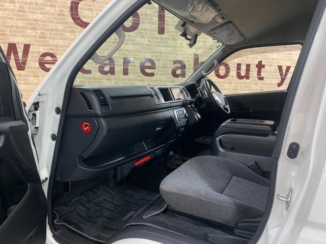 ハイエースワゴン GL 10人乗り 1オーナー 純正ナビ・フルセグTV・Bluetooth接続 バックカメラ ETC車載器 左側スライドドア 4ドア オートライト機能 走行1万km台(26枚目)