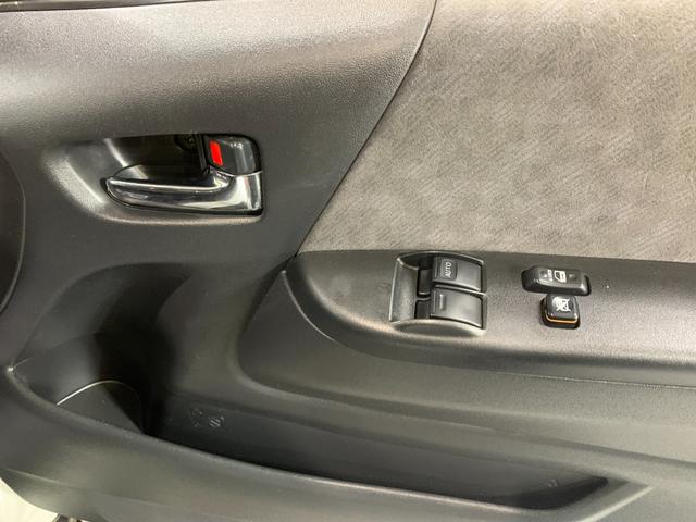 ハイエースワゴン GL 10人乗り 1オーナー 純正ナビ・フルセグTV・Bluetooth接続 バックカメラ ETC車載器 左側スライドドア 4ドア オートライト機能 走行1万km台(28枚目)