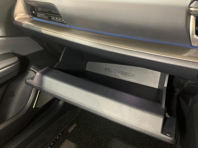 プリウス Ｇ　１オーナー車　純正ディスプレイオーディオ　フルセグテレビ　全方位モニター　ＥＴＣ２．０　前席シートヒーター　革巻きステアリング　クルーズコントロール　ステアリングスイッチ　オートライト　ＡＶ１００Ｖ（12枚目）