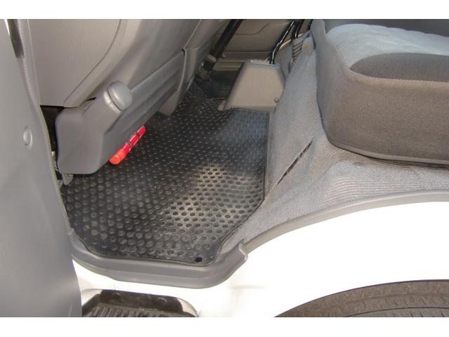 ボンゴバン ＧＬ　４ＷＤ　５速ＭＴ　低床　ワンオーナー　社外ナビ・フルセグＴＶ　ＥＴＣ　ＰＷ　キーレス　電動ミラー　ヘッドライトレベライザー（25枚目）
