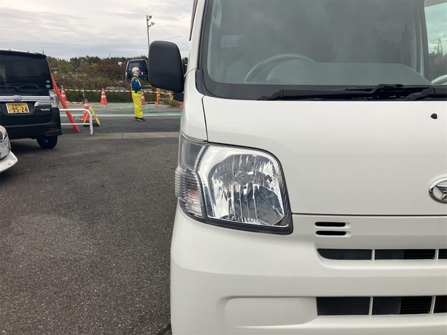 ハイゼットカーゴ ＤＸ　Ｃｌａｒｉｏｎナビ　ワンセグＴＶ　キーレス　Ｂｌｕｅｔｏｏｔｈ接続　エアコン　運転席・助手席エアバッグ（9枚目）