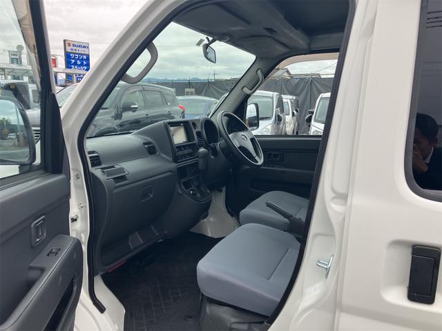 ハイゼットカーゴ ＤＸ　Ｃｌａｒｉｏｎナビ　ワンセグＴＶ　キーレス　Ｂｌｕｅｔｏｏｔｈ接続　エアコン　運転席・助手席エアバッグ（16枚目）