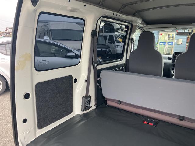 ハイゼットカーゴ ＤＸ　Ｃｌａｒｉｏｎナビ　ワンセグＴＶ　キーレス　Ｂｌｕｅｔｏｏｔｈ接続　エアコン　運転席・助手席エアバッグ（41枚目）