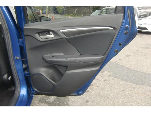 フィット 13G・Lパッケージ あんしんパッケージ CTBA 純正メーカーインターナビ・フルセグTV・Bカメラ LEDヘッド スマートキー2個&プッシュスタート アイドリングストップ 純正ETC ドラレコ エコアシスト(18枚目)