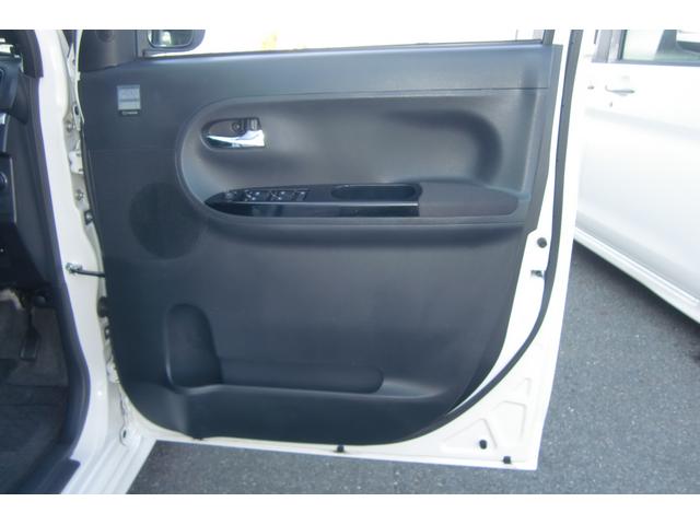 タント カスタムＸ　ＳＡＩＩＩ　社外ナビ・フルセグＴＶ・Ｂカメラ　ＬＥＤヘッド・フォグ　スマートキー２個　パワースライドドア　アイドリングストップ　スマアシ３　車線逸脱警報　オートハイビーム　オートライト　シートヒータ　前後ドラレコ（9枚目）