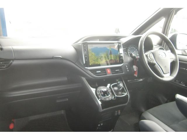 ヴォクシー ハイブリッドＺＳ　煌ＩＩＩ　アルパイン１１インチナビ・後席モニター　トヨタセーフティセンス　両側パワースライドドア　ハーフレザーシート　Ｆ席シートヒーター　クルコン　Ｒオートエアコン　スマートキー２個　スペアタイヤ（27枚目）