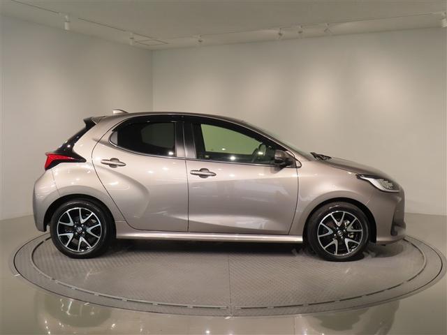 ヤリス ハイブリッドZ フルセグ メモリーナビ バックカメラ 衝突被害軽減システム ETC ドラレコ LEDヘッドランプ ワンオーナー 記録簿(4枚目)