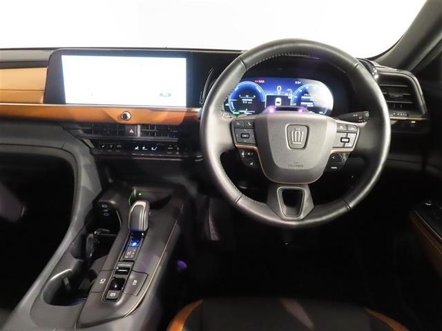 クラウンクロスオーバー ＲＳアドバンスド　革シート　４ＷＤ　フルセグ　メモリーナビ　バックカメラ　衝突被害軽減システム　ＥＴＣ　ドラレコ　ＬＥＤヘッドランプ　ワンオーナー　記録簿（5枚目）