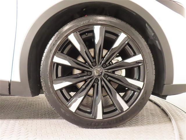 クラウンクロスオーバー ＲＳアドバンスド　革シート　４ＷＤ　フルセグ　メモリーナビ　バックカメラ　衝突被害軽減システム　ＥＴＣ　ドラレコ　ＬＥＤヘッドランプ　ワンオーナー　記録簿（32枚目）