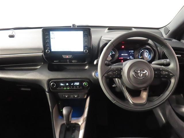 ヤリス ハイブリッドＺ　４ＷＤ　メモリーナビ　バックカメラ　衝突被害軽減システム　ＥＴＣ　ドラレコ　ＬＥＤヘッドランプ　ワンオーナー　記録簿（5枚目）