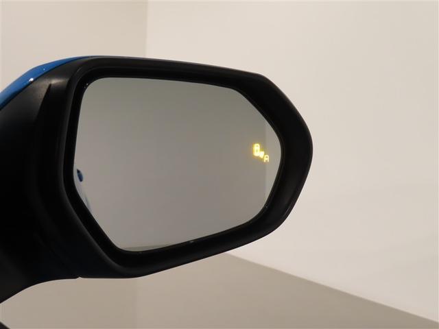 ヤリス ハイブリッドＺ　４ＷＤ　メモリーナビ　バックカメラ　衝突被害軽減システム　ＥＴＣ　ドラレコ　ＬＥＤヘッドランプ　ワンオーナー　記録簿（32枚目）