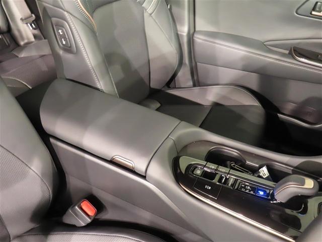 クラウンスポーツ Ｚ　革シート　４ＷＤ　フルセグ　メモリーナビ　バックカメラ　衝突被害軽減システム　ＥＴＣ　ＬＥＤヘッドランプ　ワンオーナー　記録簿（25枚目）