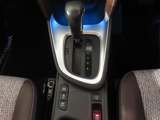 ヤリスクロス ハイブリッドＺ　バックカメラ　衝突被害軽減システム　ＥＴＣ　ドラレコ　ＬＥＤヘッドランプ　ワンオーナー　記録簿（9枚目）