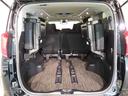 ５：５分割スペースアップサードシートを跳ね上げれば、広いラゲージスペースが生まれます