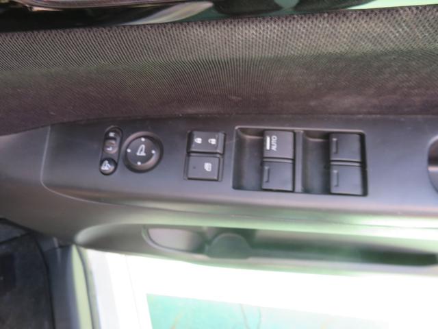 Ｎ－ＢＯＸカスタム Ｇ　ＳＳパッケージ　安心パッケージ　ナビ　ＴＶ　Ｂカメラ　パワースライドドア左右　ＨＩＤ　ＥＴＣ　シートヒーター（10枚目）