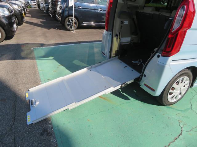 Ｎ－ＢＯＸ Ｇ・スロープＬホンダセンシング　車椅子専用装備　純正ナビ　ＴＶ　Ｂカメラ　ＥＴＣ　左パワースライドドア　ＬＥＤライト（11枚目）