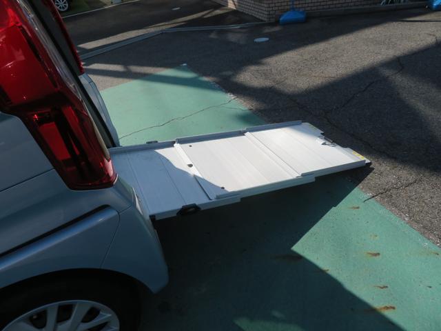 Ｎ－ＢＯＸ Ｇ・スロープＬホンダセンシング　車椅子専用装備　純正ナビ　ＴＶ　Ｂカメラ　ＥＴＣ　左パワースライドドア　ＬＥＤライト（12枚目）