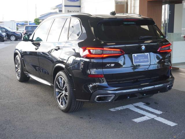 X5 xDrive 35d Mスポーツ ユーザー買取車両/保証書付/R3・R4記録簿付/サンルーフ/黒色レザーシート/HDDナビ/フルセグTV/全周囲カメラ/バックモニタ/レーダークルコン/シートメモリ(8枚目)