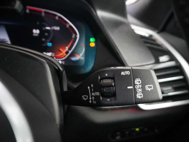 X5 xDrive 35d Mスポーツ ユーザー買取車両/保証書付/R3・R4記録簿付/サンルーフ/黒色レザーシート/HDDナビ/フルセグTV/全周囲カメラ/バックモニタ/レーダークルコン/シートメモリ(25枚目)