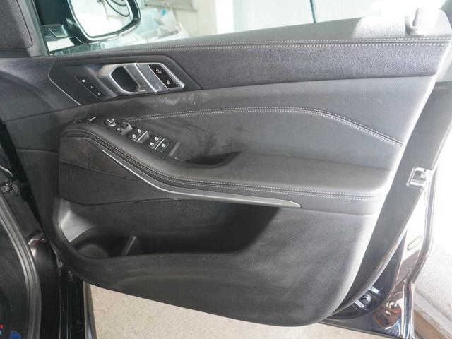 X5 xDrive 35d Mスポーツ ユーザー買取車両/保証書付/R3・R4記録簿付/サンルーフ/黒色レザーシート/HDDナビ/フルセグTV/全周囲カメラ/バックモニタ/レーダークルコン/シートメモリ(54枚目)