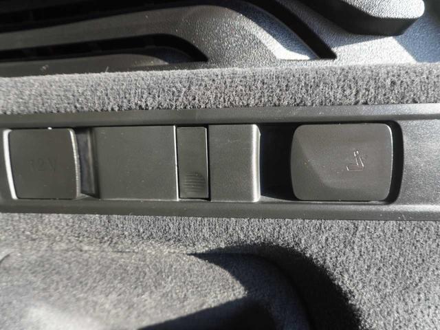 X5 xDrive 35d Mスポーツ ユーザー買取車両/保証書付/R3・R4記録簿付/サンルーフ/黒色レザーシート/HDDナビ/フルセグTV/全周囲カメラ/バックモニタ/レーダークルコン/シートメモリ(64枚目)