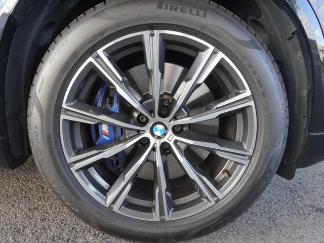 X5 xDrive 35d Mスポーツ ユーザー買取車両/保証書付/R3・R4記録簿付/サンルーフ/黒色レザーシート/HDDナビ/フルセグTV/全周囲カメラ/バックモニタ/レーダークルコン/シートメモリ(72枚目)