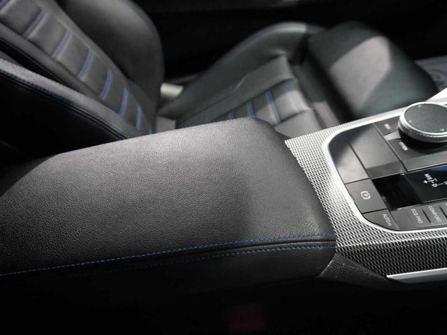 2シリーズ M240i xDriveクーペ ユーザー買取車両 黒革 法人ワンオーナー R5.6.7D記録簿付 スペアキー有り ETC2.0 純正ナビ バックカメラ 360度ビュー 前席シートヒーター(33枚目)