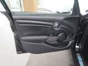 ワン　ユーザー買取車両／ワンオーナー／保証付保証書付／取説付／Ｒ３・Ｒ４記録簿付／Ｂｌｕｅｔｏｏｔｈ／バックモニタ／クルコン／クリアランスソナー／オートライト／盗難防止装置（48枚目）