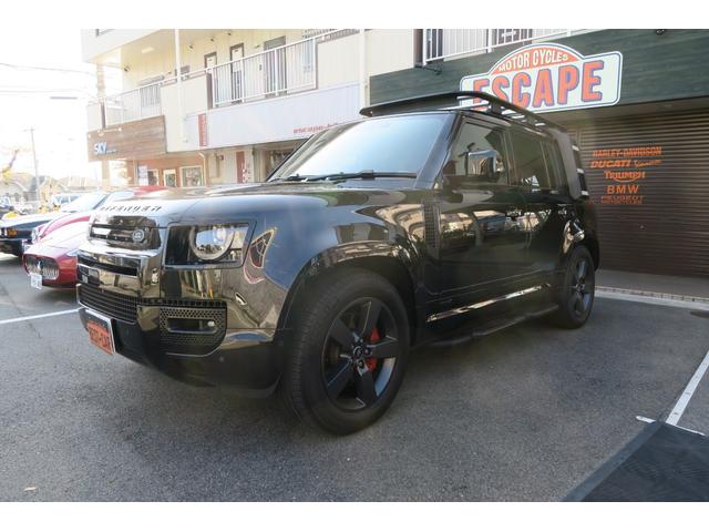 ディフェンダー １１０Ｘ　Ｄ３００　１１０　Ｘ　Ｄ３００　ディーゼルターボ　４ＷＤブラックエクステリア　コールドクライメートパック茶革ルーフキャリアサイドステップ　ＭＥＲＩＤＩＡＮサラウンドワンオーナー　新車保証付きサントリーニブラック（3枚目）