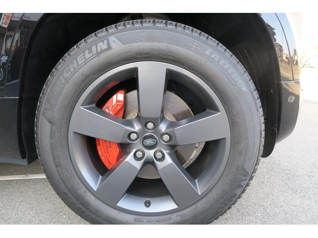 ディフェンダー １１０Ｘ　Ｄ３００　１１０　Ｘ　Ｄ３００　ディーゼルターボ　４ＷＤブラックエクステリア　コールドクライメートパック茶革ルーフキャリアサイドステップ　ＭＥＲＩＤＩＡＮサラウンドワンオーナー　新車保証付きサントリーニブラック（19枚目）