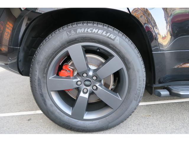 ディフェンダー １１０Ｘ　Ｄ３００　１１０　Ｘ　Ｄ３００　ディーゼルターボ　４ＷＤブラックエクステリア　コールドクライメートパック茶革ルーフキャリアサイドステップ　ＭＥＲＩＤＩＡＮサラウンドワンオーナー　新車保証付きサントリーニブラック（21枚目）