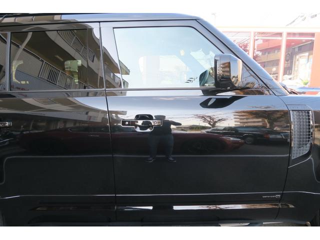 ディフェンダー １１０Ｘ　Ｄ３００　１１０　Ｘ　Ｄ３００　ディーゼルターボ　４ＷＤブラックエクステリア　コールドクライメートパック茶革ルーフキャリアサイドステップ　ＭＥＲＩＤＩＡＮサラウンドワンオーナー　新車保証付きサントリーニブラック（39枚目）