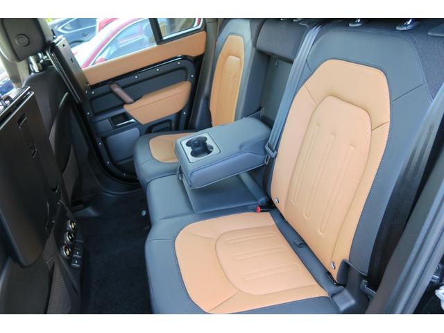 ディフェンダー １１０Ｘ　Ｄ３００　１１０　Ｘ　Ｄ３００　ディーゼルターボ　４ＷＤブラックエクステリア　コールドクライメートパック茶革ルーフキャリアサイドステップ　ＭＥＲＩＤＩＡＮサラウンドワンオーナー　新車保証付きサントリーニブラック（66枚目）