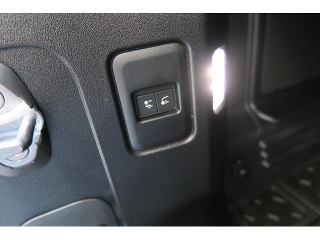 ディフェンダー １１０Ｘ　Ｄ３００　１１０　Ｘ　Ｄ３００　ディーゼルターボ　４ＷＤブラックエクステリア　コールドクライメートパック茶革ルーフキャリアサイドステップ　ＭＥＲＩＤＩＡＮサラウンドワンオーナー　新車保証付きサントリーニブラック（78枚目）