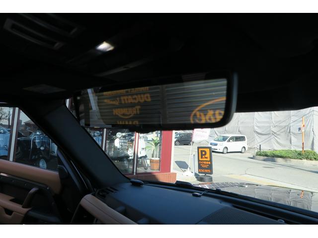 ディフェンダー １１０Ｘ　Ｄ３００　１１０　Ｘ　Ｄ３００　ディーゼルターボ　４ＷＤブラックエクステリア　コールドクライメートパック茶革ルーフキャリアサイドステップ　ＭＥＲＩＤＩＡＮサラウンドワンオーナー　新車保証付きサントリーニブラック（79枚目）