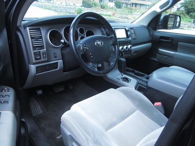 セコイア ＳＲ５　２０１２年モデル　ＳＲ５　４ＷＤ　ＣＡＲＦＡＸ＆オートチェック付　走行７０．５７６ＭＩＬ　クロスシート　２ＲＤベンチシート　３ＲＤシート　１８インチＧＯＯＤＲＩＣＨマッドタイヤ（11枚目）